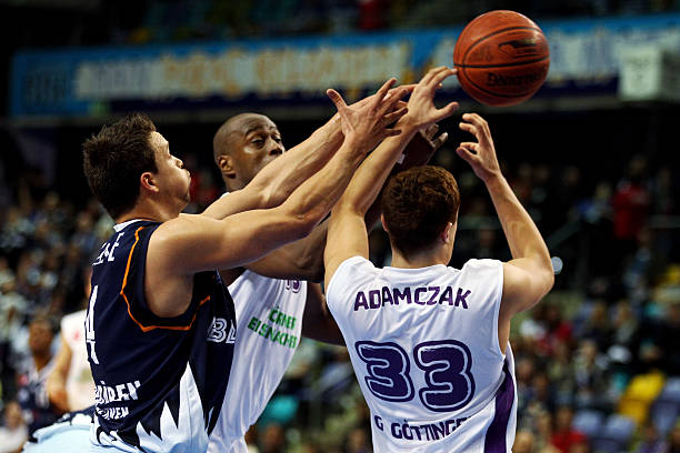 联赛中创造 联赛中创造