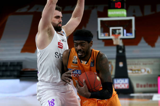 具备硬仗能 具备硬仗能