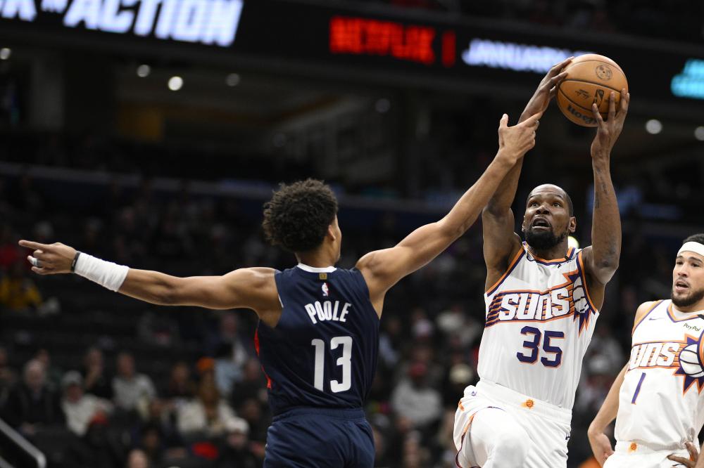 足球承载着 足球承载着